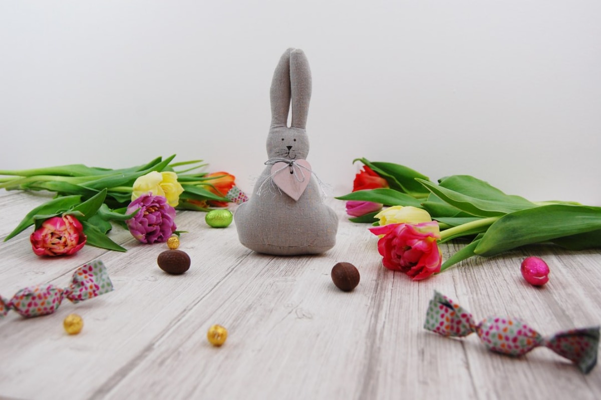 Titelbild zu „Tischdeko zu Ostern: Die besten Ideen und Trends“
